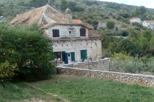 Holiday house with a parking space Bobovisca, Brac - 11435