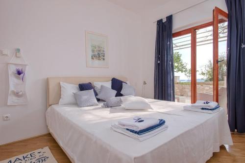 Apartments with a parking space Hvar - 11427 - image 10