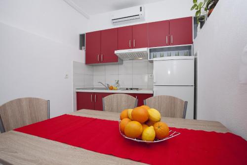 Apartment Tucepi 11486a - image 2