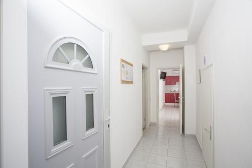 Apartment Tucepi 11486a - image 4