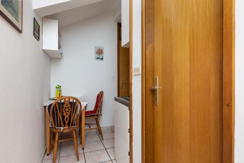 Apartment Sumpetar 11462a - image 2
