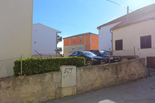 Apartment Split 11518b - image 4