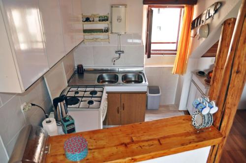Apartments with WiFi Split - 11569 - image 12