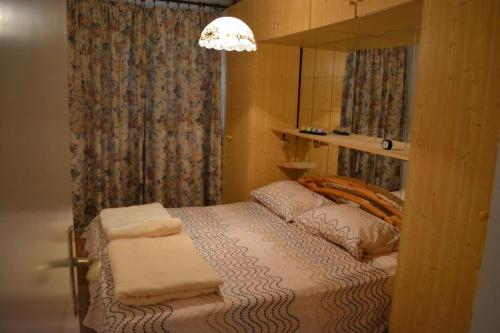 Apartments with a parking space Korcula - 11594 - image 7