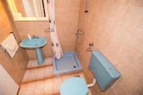 Apartments with a parking space Trpanj Peljesac - 11545 - image 11