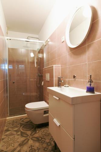 Seaside family friendly house with a swimming pool Razanj Rogoznica - 13738 - image 3