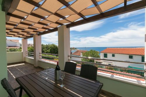 Four-Bedroom Holiday Home image 2