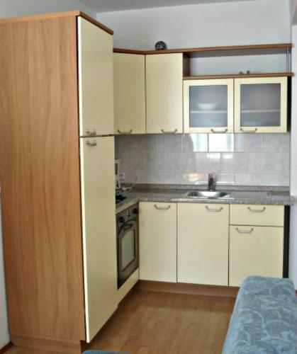 Apartments with a parking space Vodice - 13769 - image 8