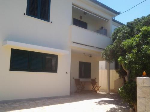  Apartments by the sea Vinjerac, Zadar - 13811 in Posedarje