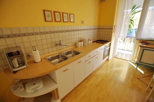 Apartments with WiFi Zadar - 13850 - image 8