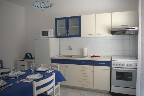 Apartments by the sea Podgora Makarska - 13864 - image 7