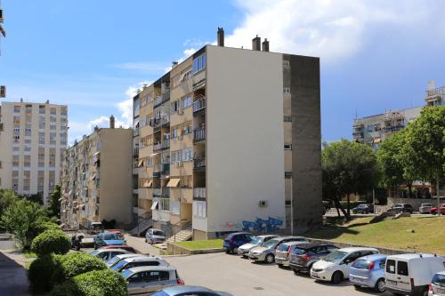 Holiday apartments Split - 13885 - image 5