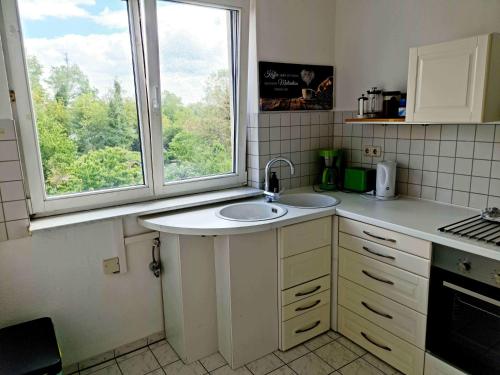 Cocina, KARINO helles Apartment über den Havel-Gärten auf der Dominsel (KARINO helles Apartment uber den Havel-Garten auf der Dominsel) in Brandenburg an der Havel