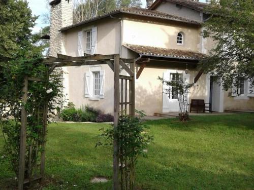 Gîte Annesse-et-Beaulieu, 3 pièces, 4 personnes - FR-1-616-192