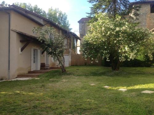 Gîte Annesse-et-Beaulieu, 3 pièces, 4 personnes - FR-1-616-192