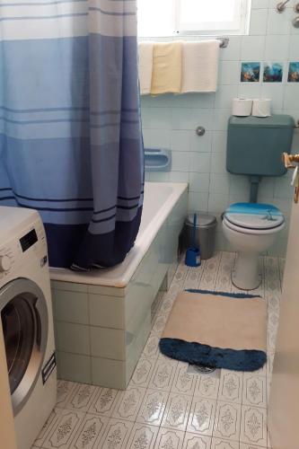 Apartments with a parking space Makarska - 13912 - image 10