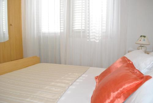 Family friendly house with a swimming pool Brna Korcula - 13943 - image 3