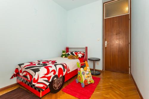 Apartments with WiFi Split - 13957 - image 9