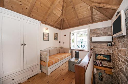 One-Bedroom Holiday Home