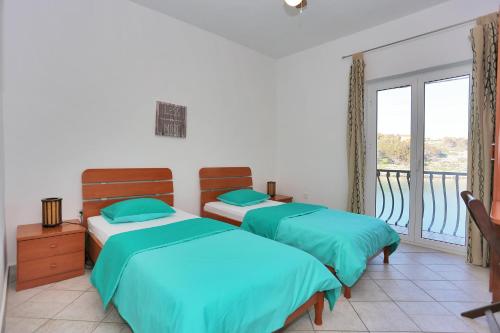 Apartments by the sea Novigrad - 14028 - image 12