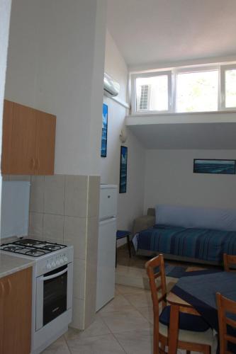 Apartments by the sea Klek Neretva Delta - Usce Neretve - 14033 - image 8