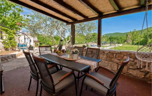 Balkons/terase, 2 Bedroom Beautiful Home In Runovici in Podbablje