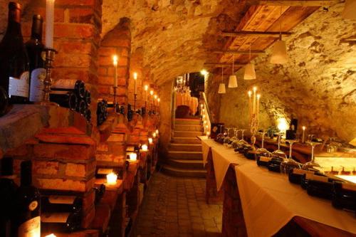 Gasthaus Weinhotel Adler – Endingen, TX