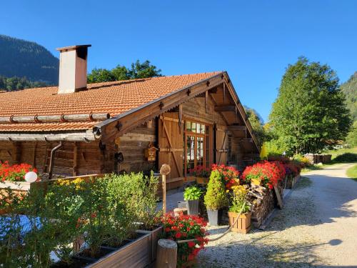 B&B Schneizlreuth - Nickis Bergcamp - Bed and Breakfast Schneizlreuth