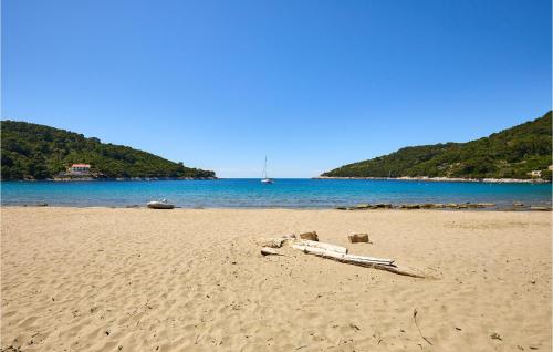 pludmale, 1 Bedroom Beach Front Apartment In Saplunara in Saplunara