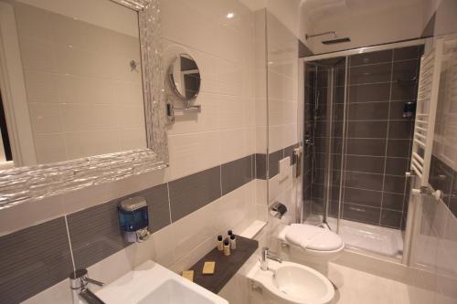 Interno 7 Luxury Rooms - image 10