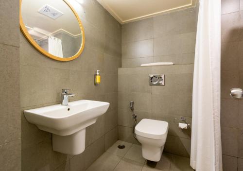 room detail thumbnail 2