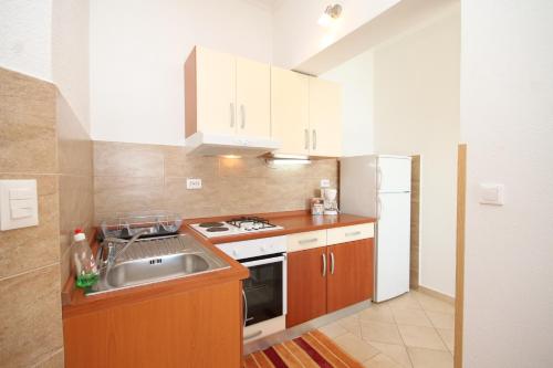 Apartments by the sea Slano Dubrovnik - 8741 - image 13