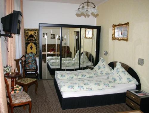 Hotel Waldeck - image 11