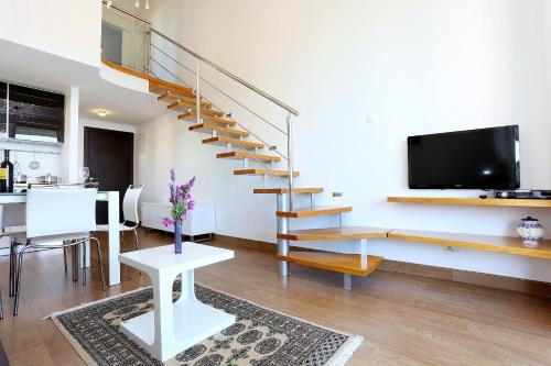 Apartments by the sea Zecevo Rtic, Rogoznica - 10333 in Rogoznica
