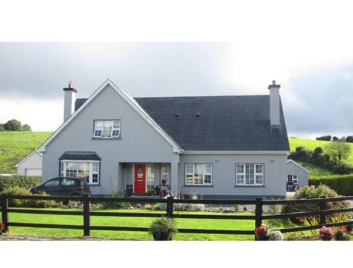 . Derghaven B&B, Hostel & Self Catering