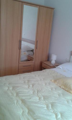 Apartments by the sea Zivogosce - Porat Makarska - 13853 - image 14