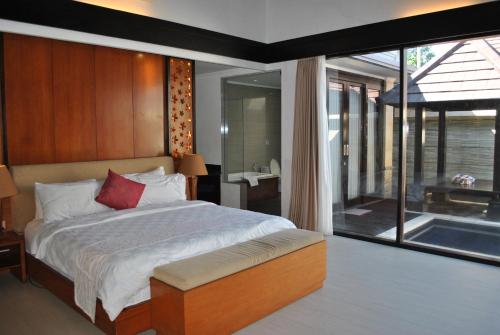 Room in Villa - Kori Maharani Villas - One Bedroom Villa with Private Pool 2