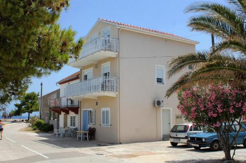  Apartments by the sea Kukljica, Ugljan - 8252 in Kukljica
