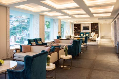 Előcsarnok, Royal Orchid Fort Resort Mussoorie in The Mall Út