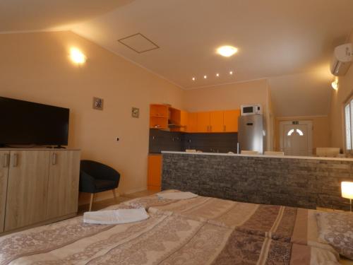 Apartments by the sea Ubli, Lastovo - 8354 in Lastovo
