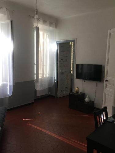 belle appartement situer vers le Parc Lomchamp