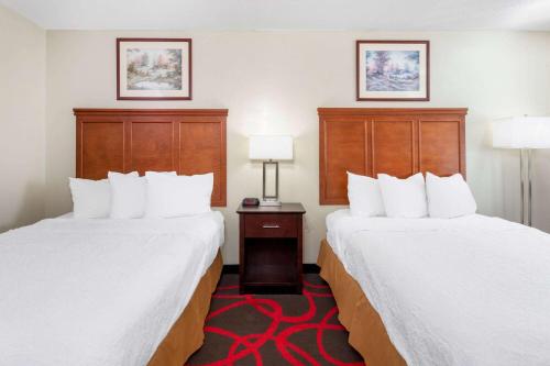 Travelodge by Wyndham Richmond IN - image 11