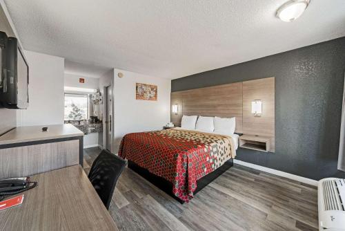 Econo Lodge Inn & Suites Near Bricktown in Oklahoma City, USA
