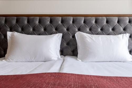 Superior Double Room image 10