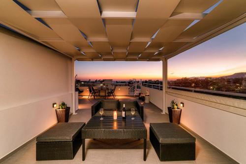 Ephantasy Living - Luxury home with roof garden 2