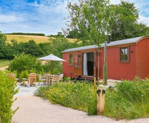 Maple Shepherds Hut