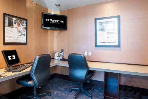 Sandman Hotel Penticton image 5