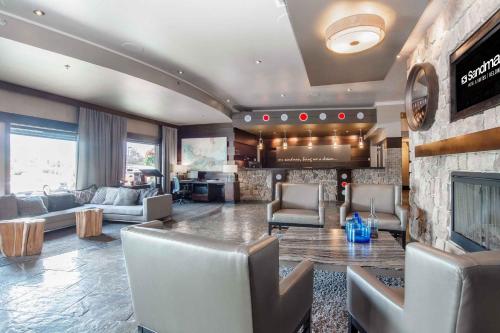 Sandman Hotel & Suites Kelowna