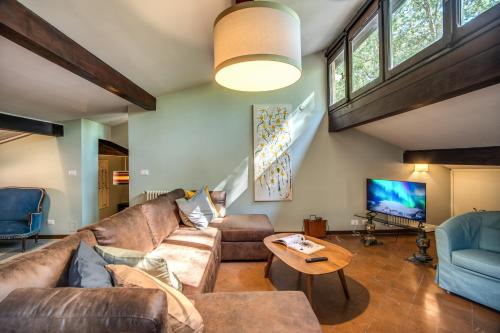 Sant'eligio attic with exclusive terrace campo di fiori, Rome (photo 6)