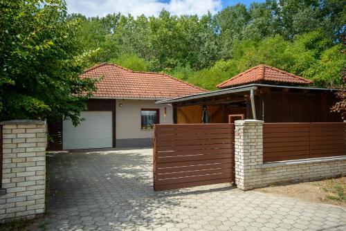 Videki Megallo Vendeghaz in Dunaharaszti